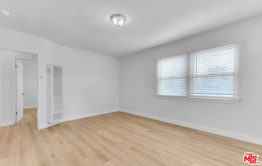 2820 Liberty Boulevard - Photo 9