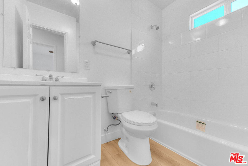2820 Liberty Boulevard - Photo 10