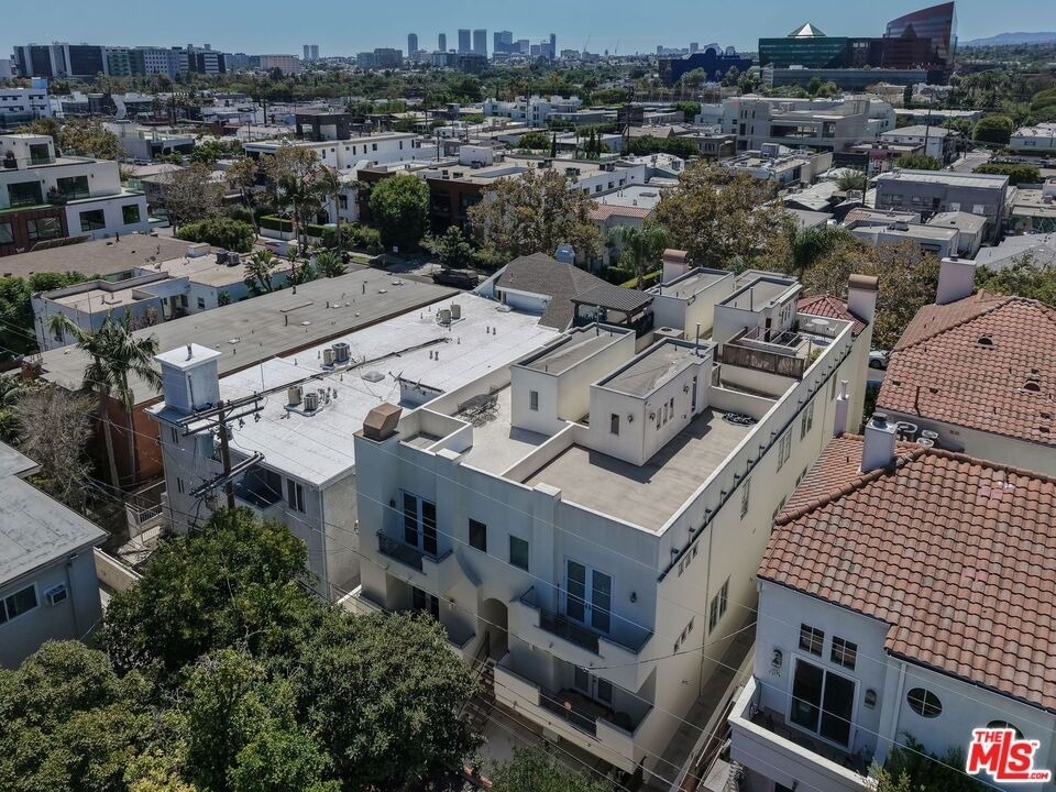 744 N Alfred Street - Photo 54