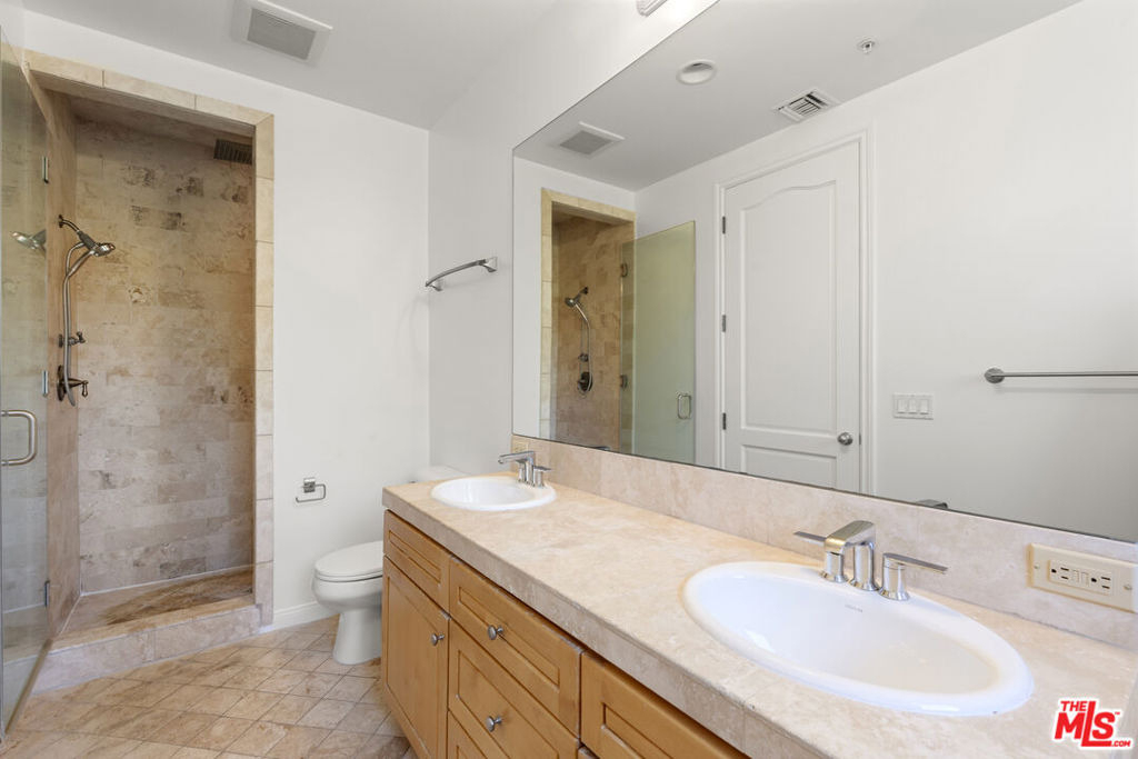 744 N Alfred Street - Photo 26