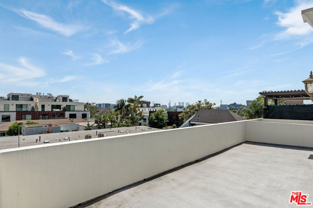 744 N Alfred Street - Photo 39