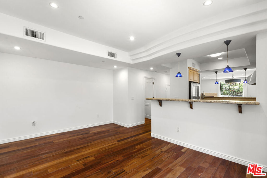 744 N Alfred Street - Photo 16