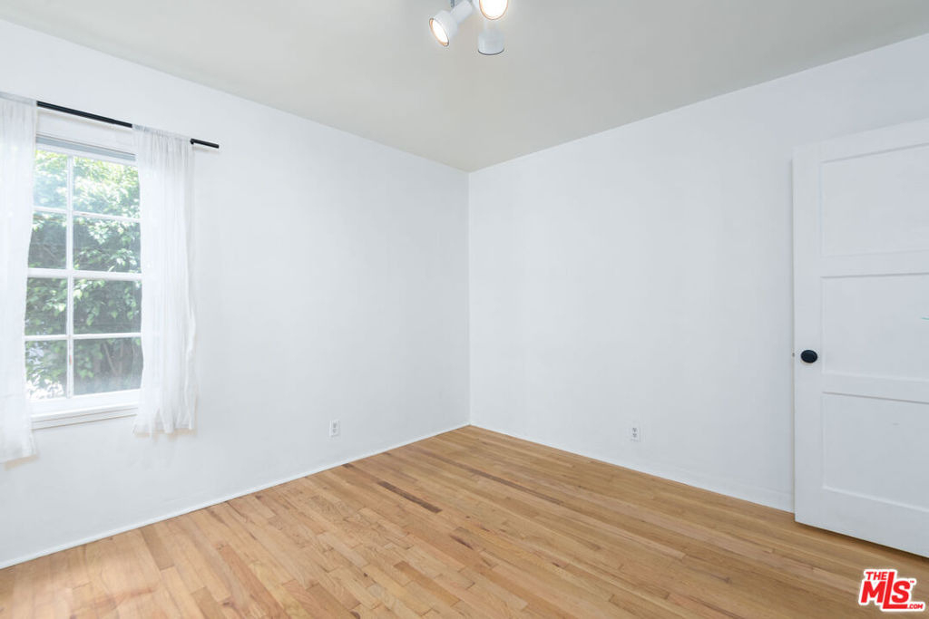 1133 26th Street - Photo 14