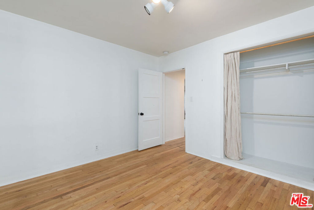 1133 26th Street - Photo 13