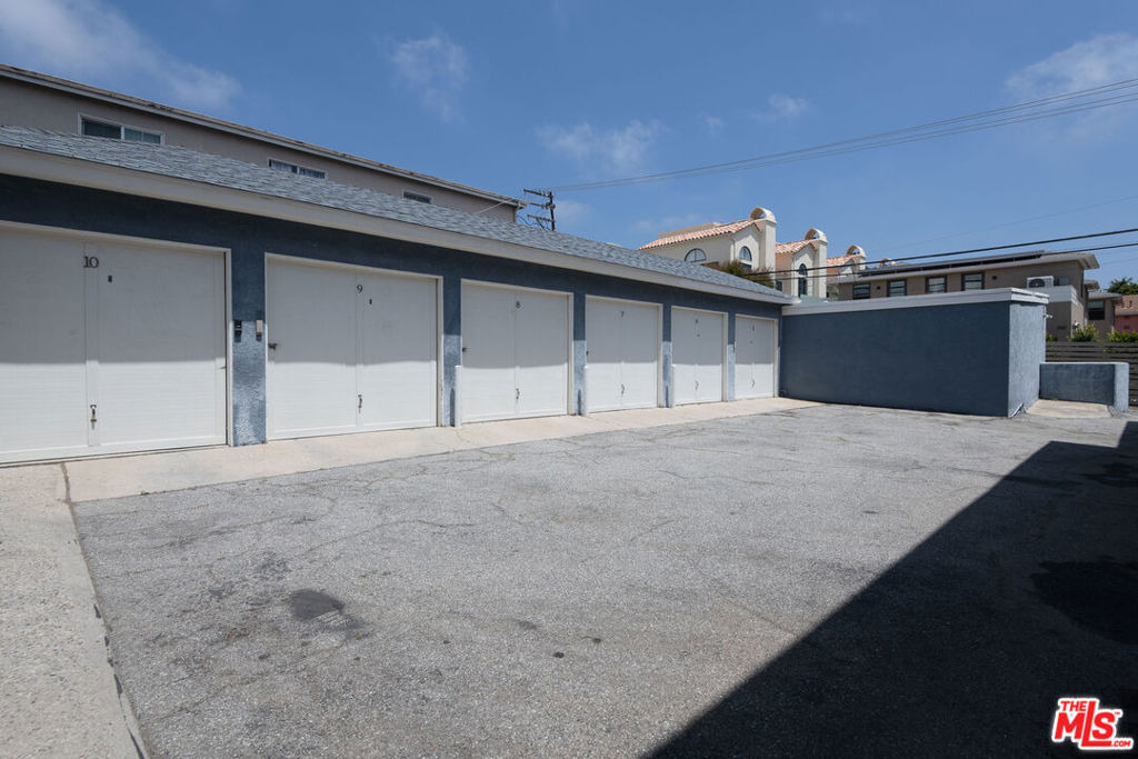 1133 26th Street - Photo 24