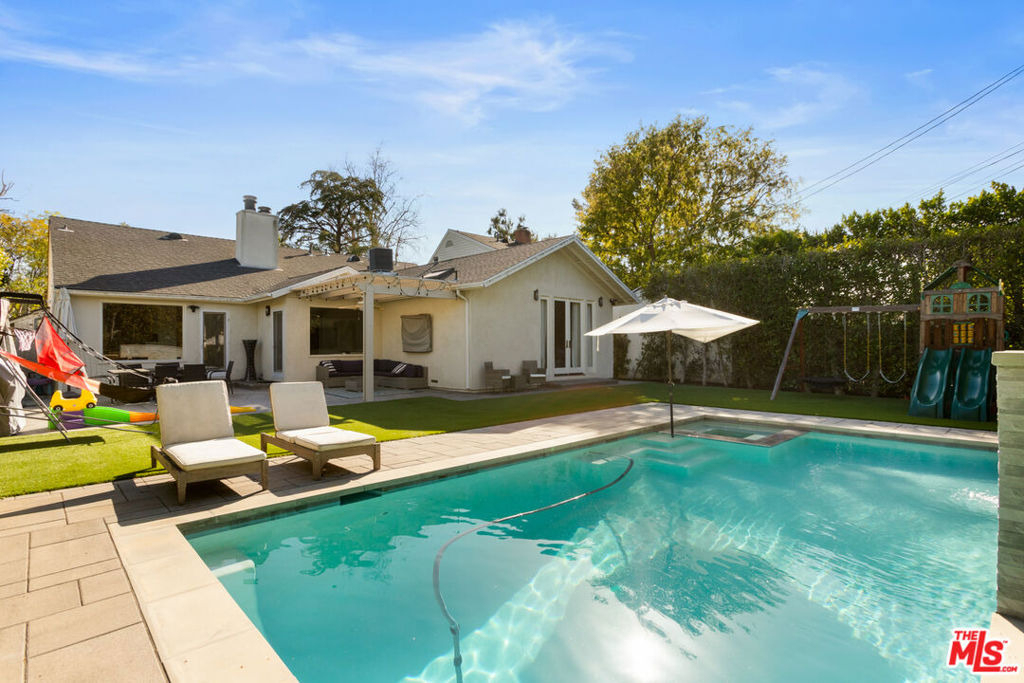 12419 Sarah Street - Photo 0
