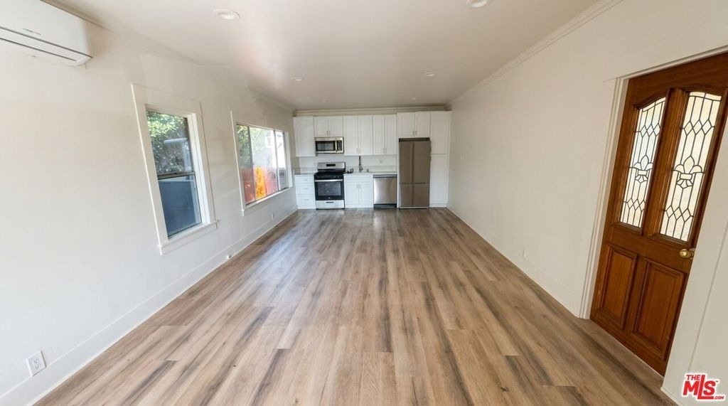 1536 N Mariposa Avenue - Photo 2