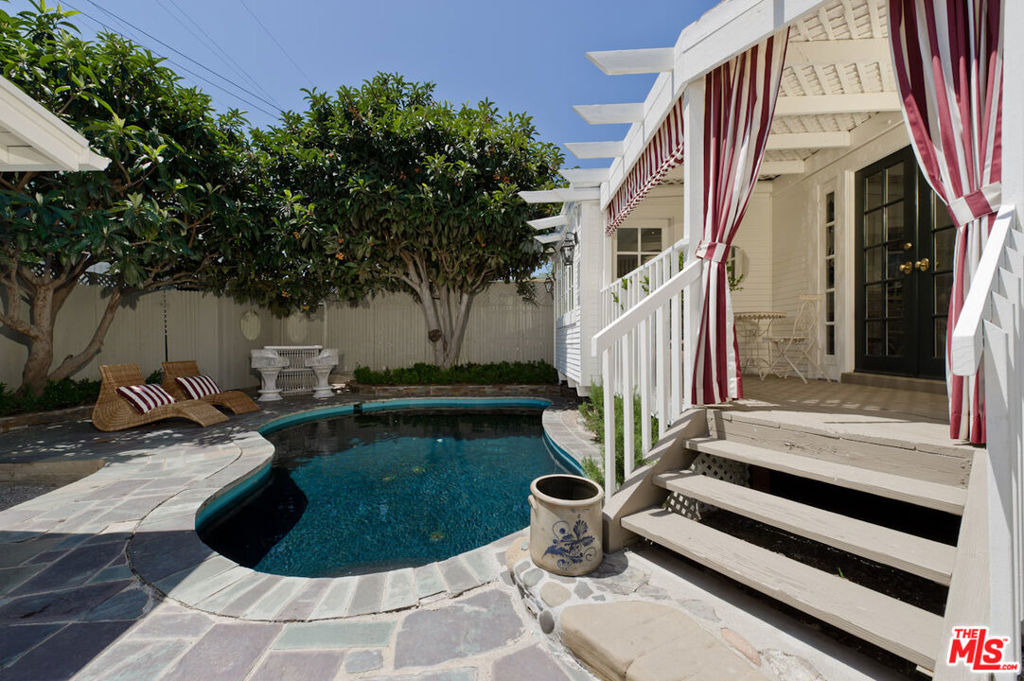 9052 Harland Avenue - Photo 19