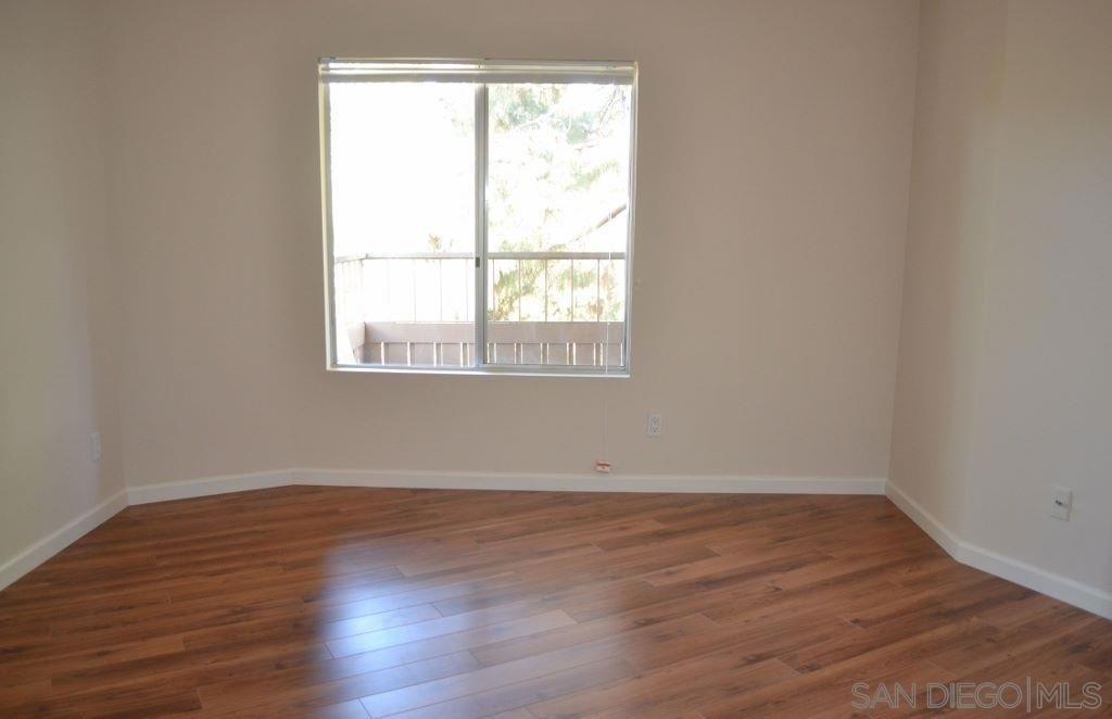 5712 Baltimore Dr - Photo 3