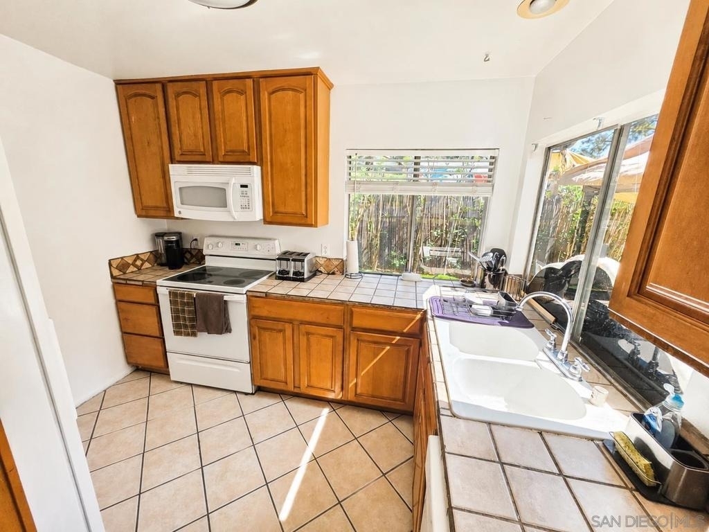 505 Smoketree Gln - Photo 10