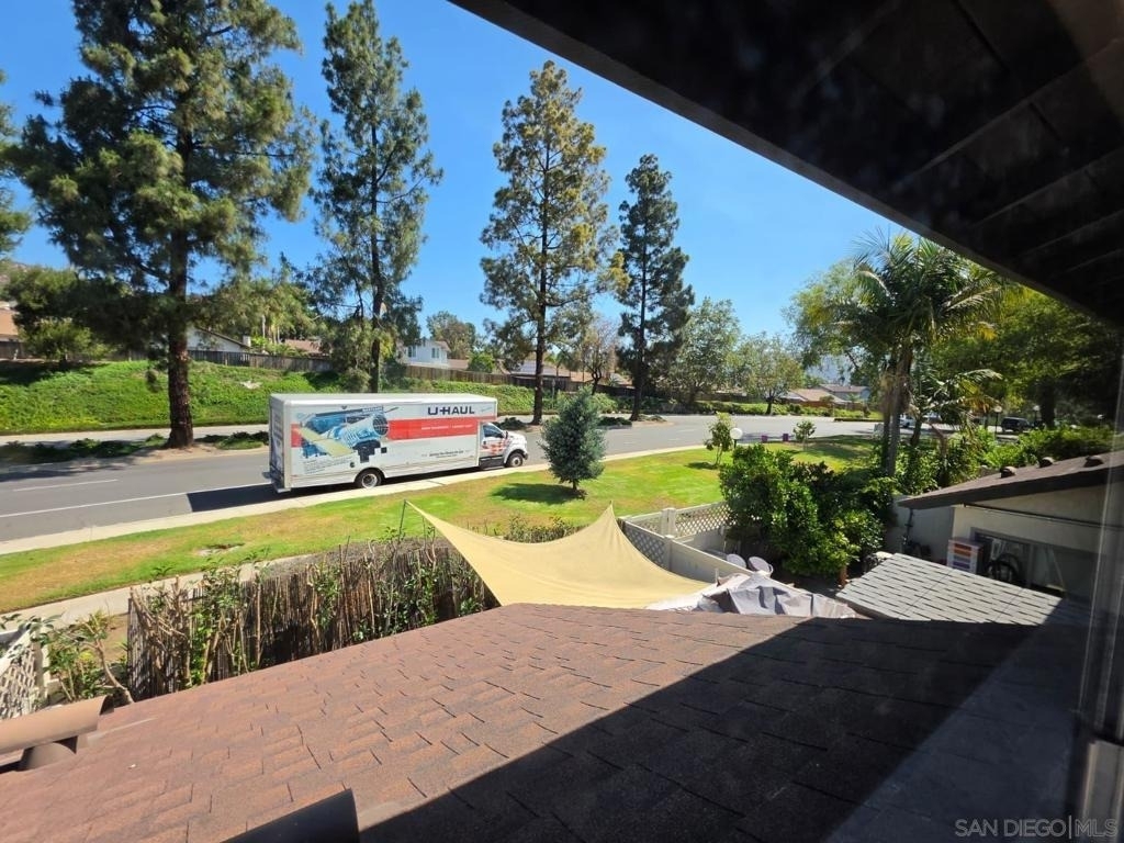 505 Smoketree Gln - Photo 4