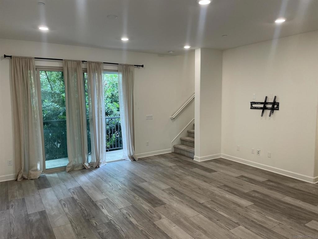 4374 Nautilus Way - Photo 4