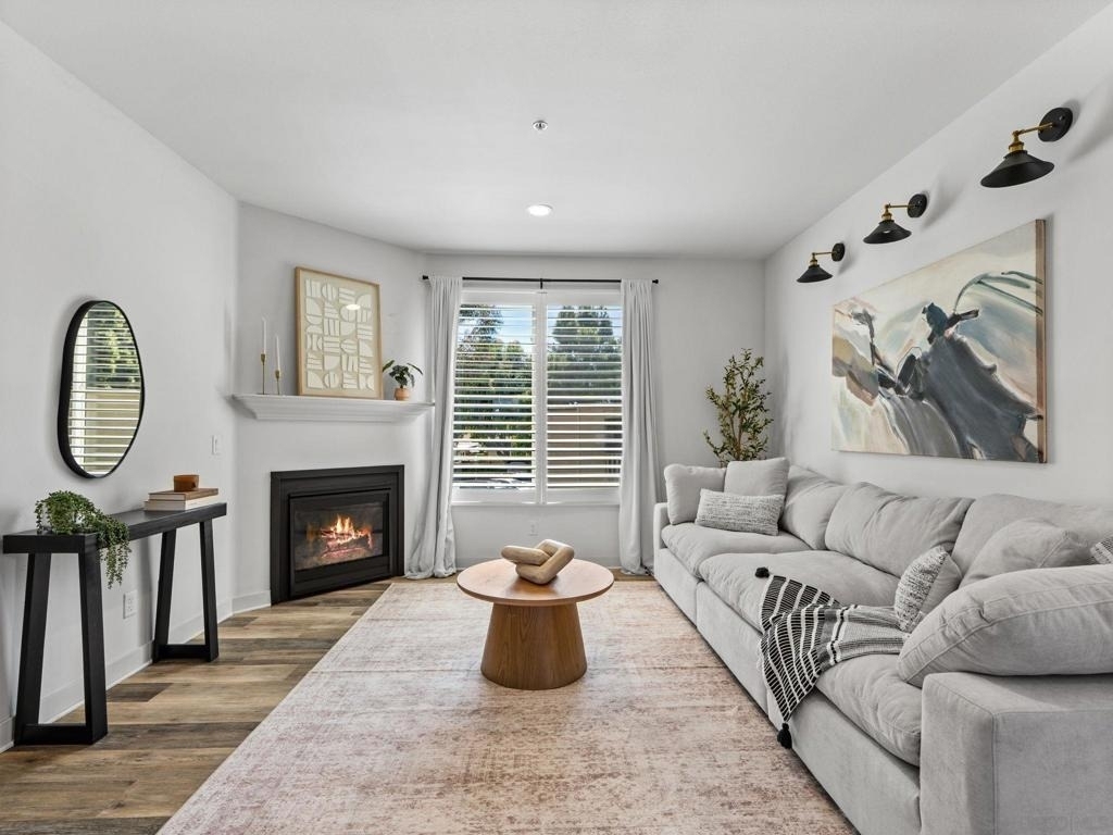 707 Magnolia Ave - Photo 1