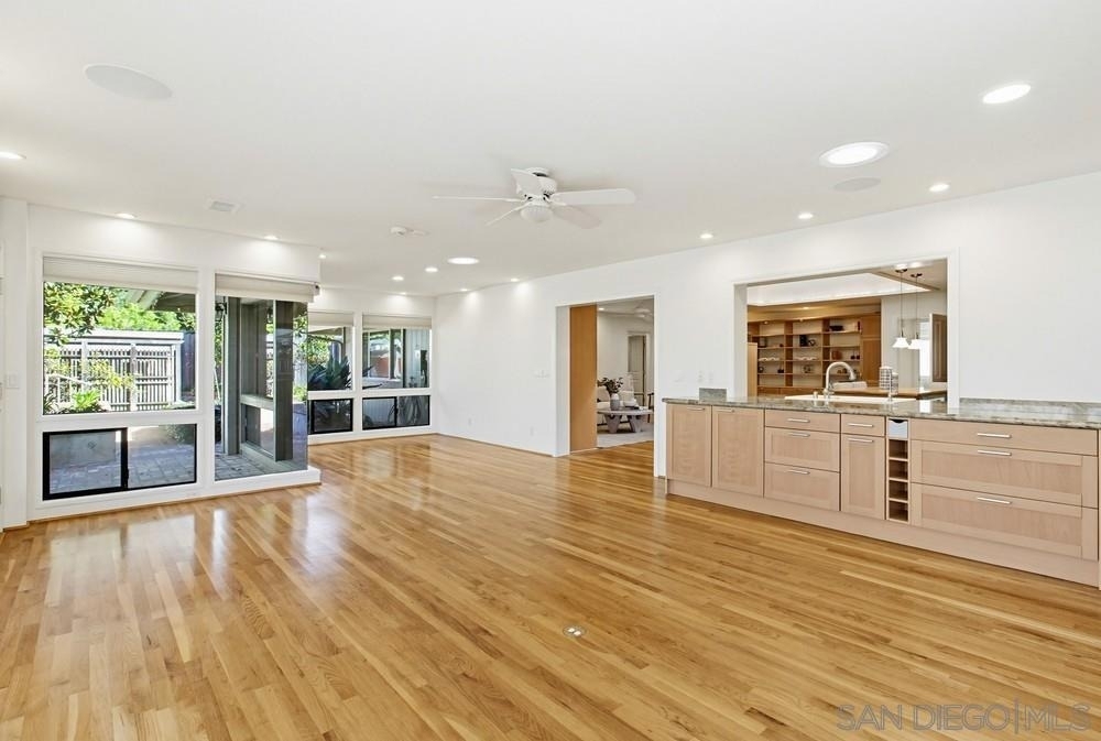 8635 Cliffridge - Photo 14