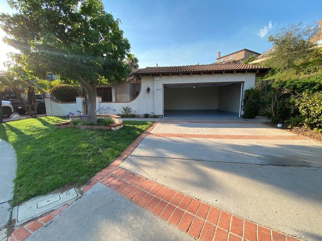 12592 Heatherfield Ln - Photo 3