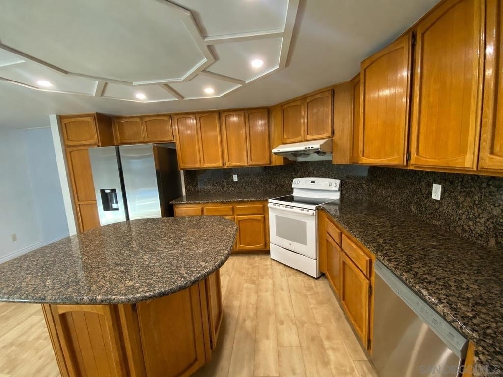 12592 Heatherfield Ln - Photo 14
