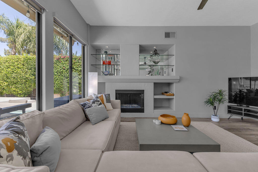 93 Kavenish Drive - Photo 15