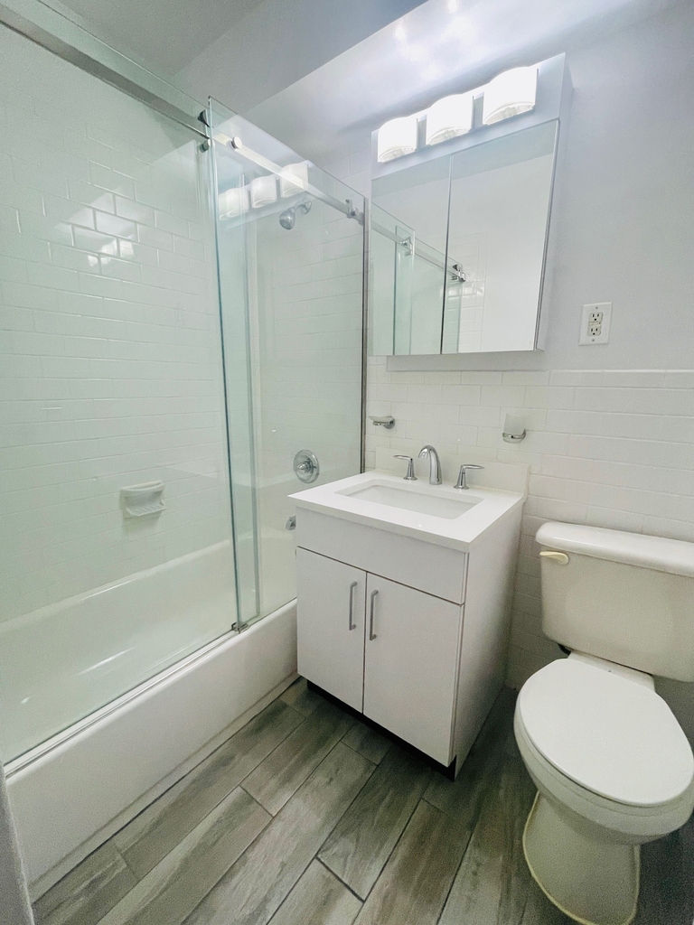 405 East 56th Street - Photo 6