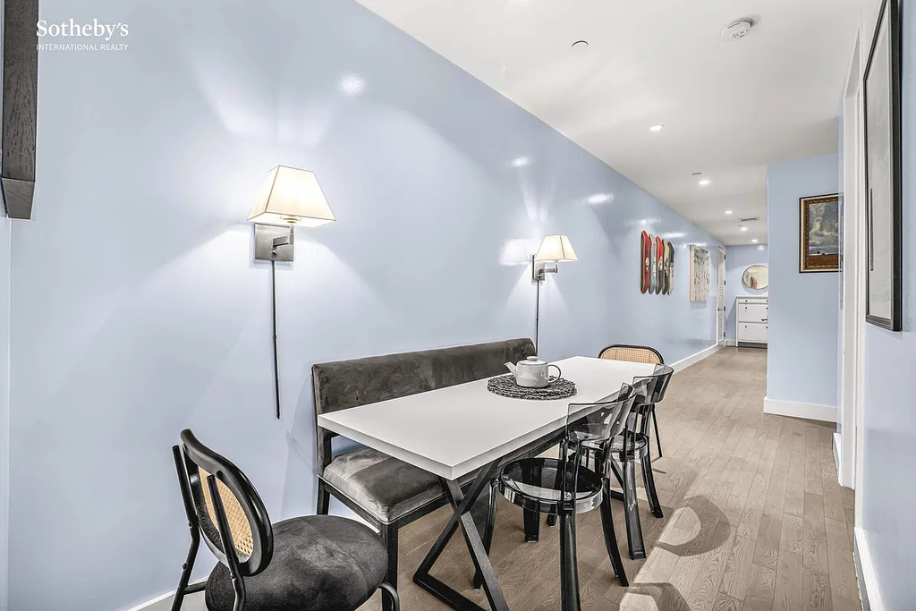 416 West 52nd Street - Photo 2