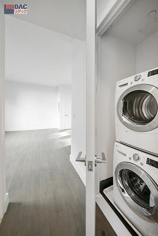 416 West 52nd Street - Photo 6