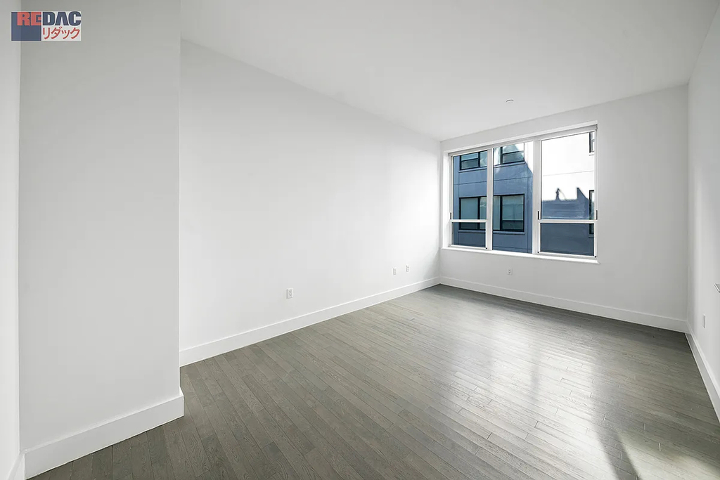 416 West 52nd Street - Photo 2