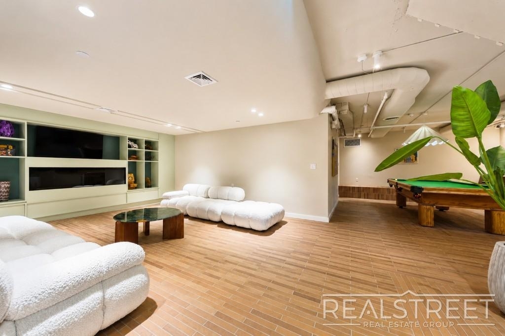 150 Noll St - Photo 18