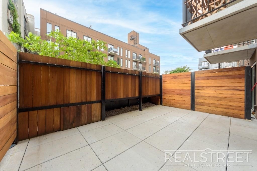 150 Noll St - Photo 5