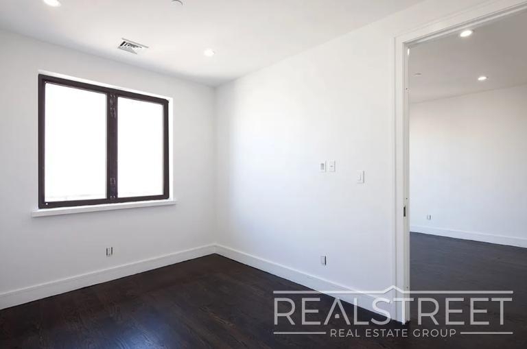 147 Rogers Avenue - Photo 1