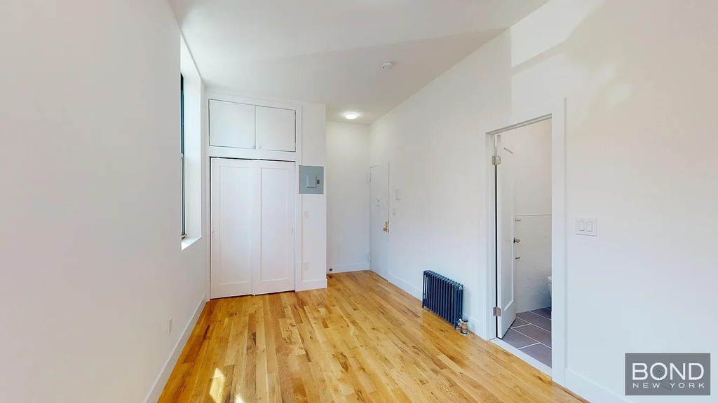 37.5 Bedford Street - Photo 8