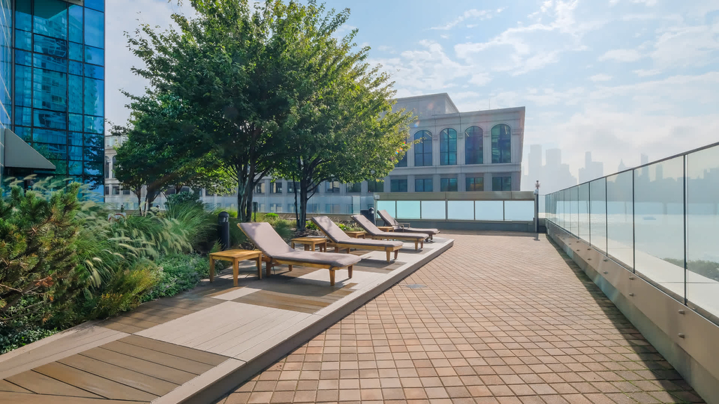 70 Greene Street - Photo 2