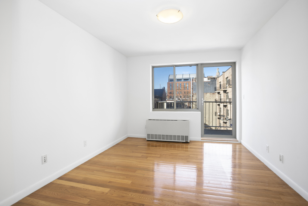 159 Bleecker St - Photo 4