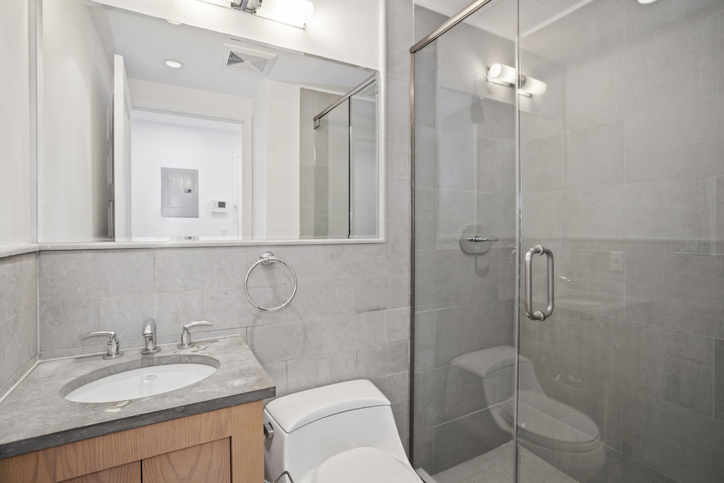 159 Bleecker St - Photo 5
