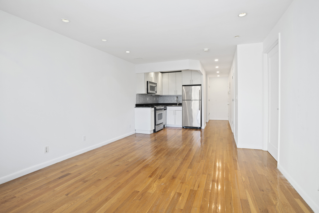 159 Bleecker St - Photo 2