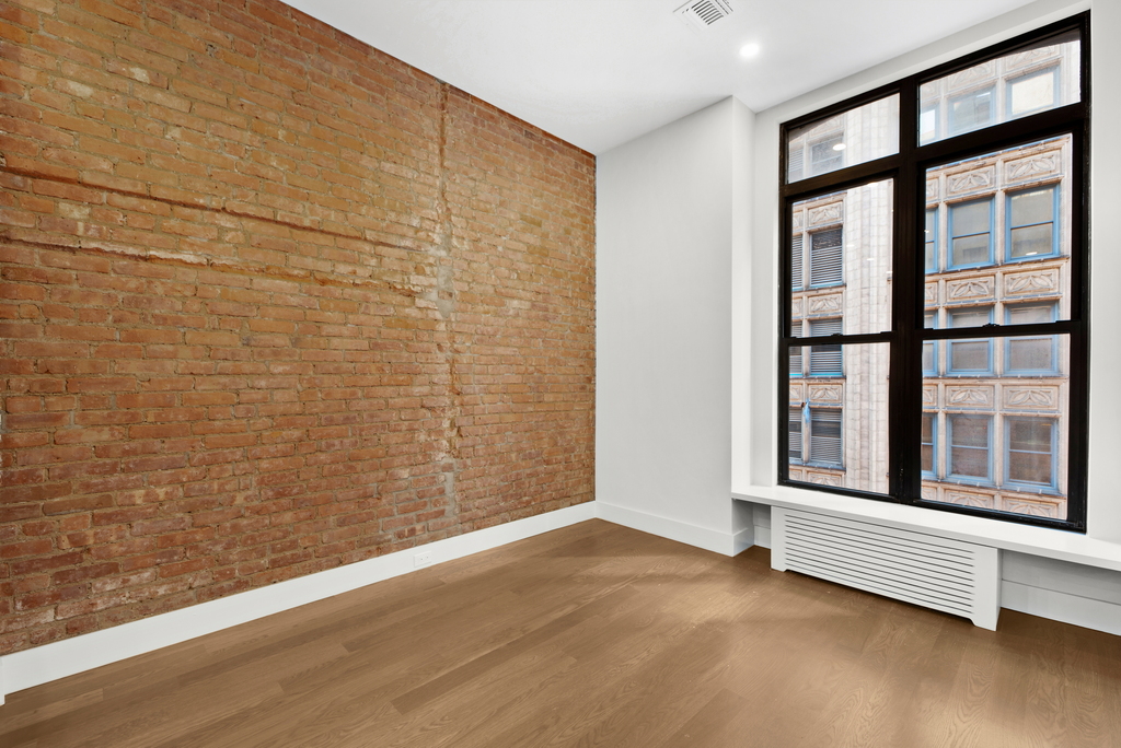 Madison Avenue - Photo 2