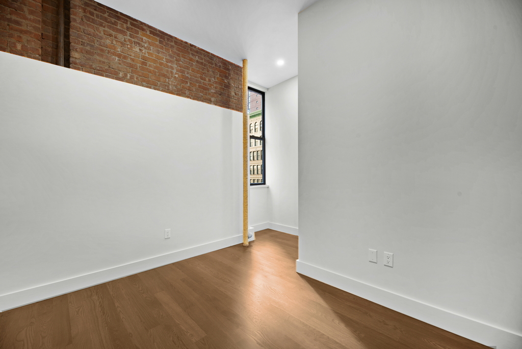 Madison Avenue - Photo 5