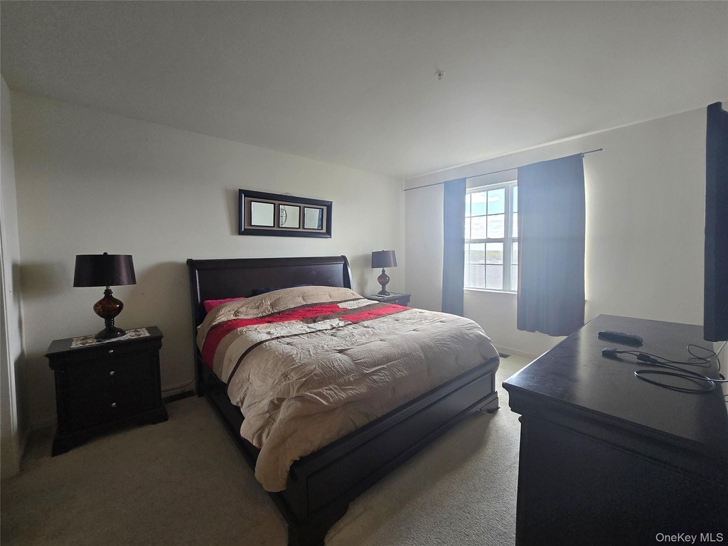 913 Hawthorn Way - Photo 11