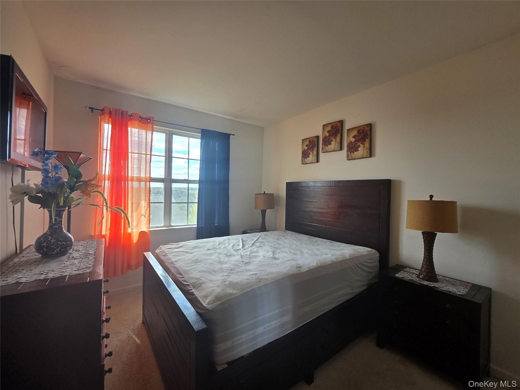 913 Hawthorn Way - Photo 12
