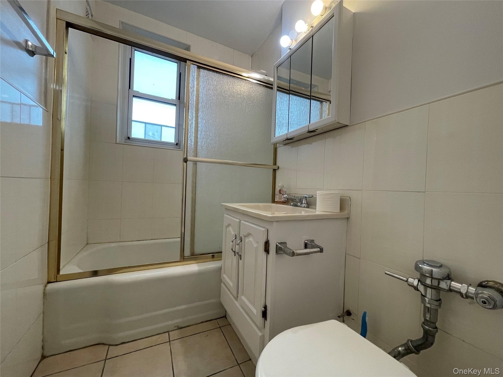 66-01 Burns Street - Photo 7