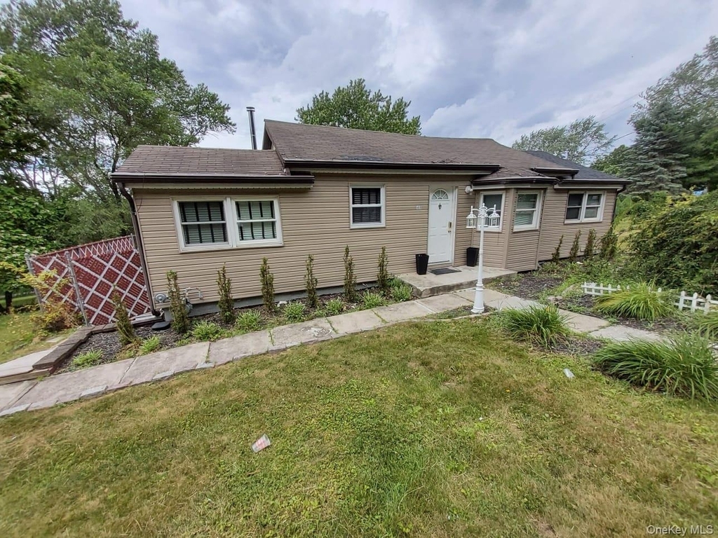 469 Hillside Road - Photo 0