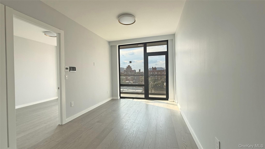 134-11 Franklin Avenue - Photo 5