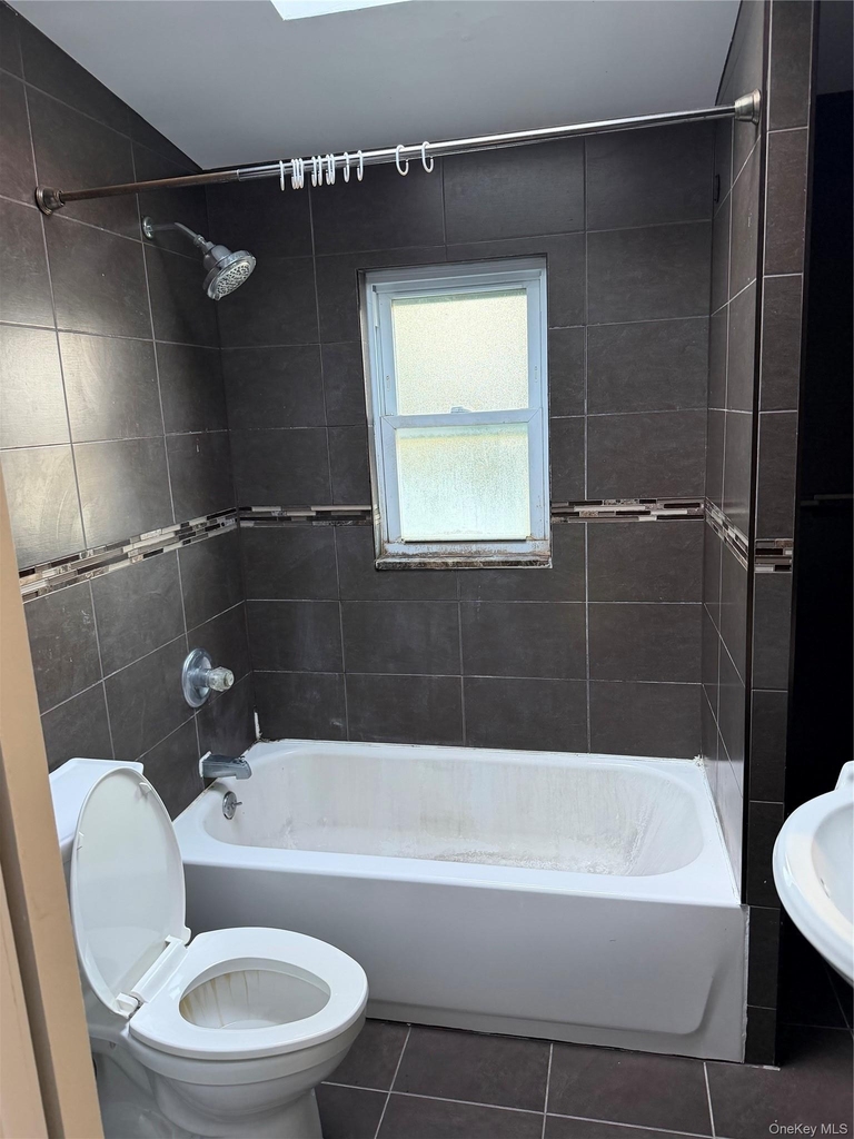 260 Toronto Avenue - Photo 3