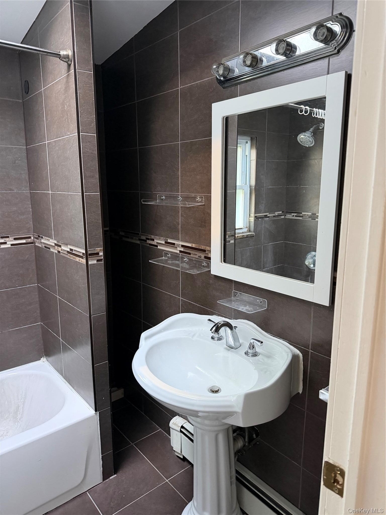 260 Toronto Avenue - Photo 2