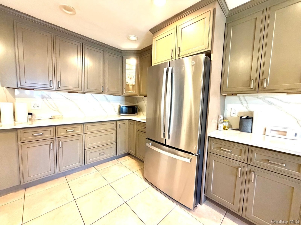 906 Park Court - Photo 3