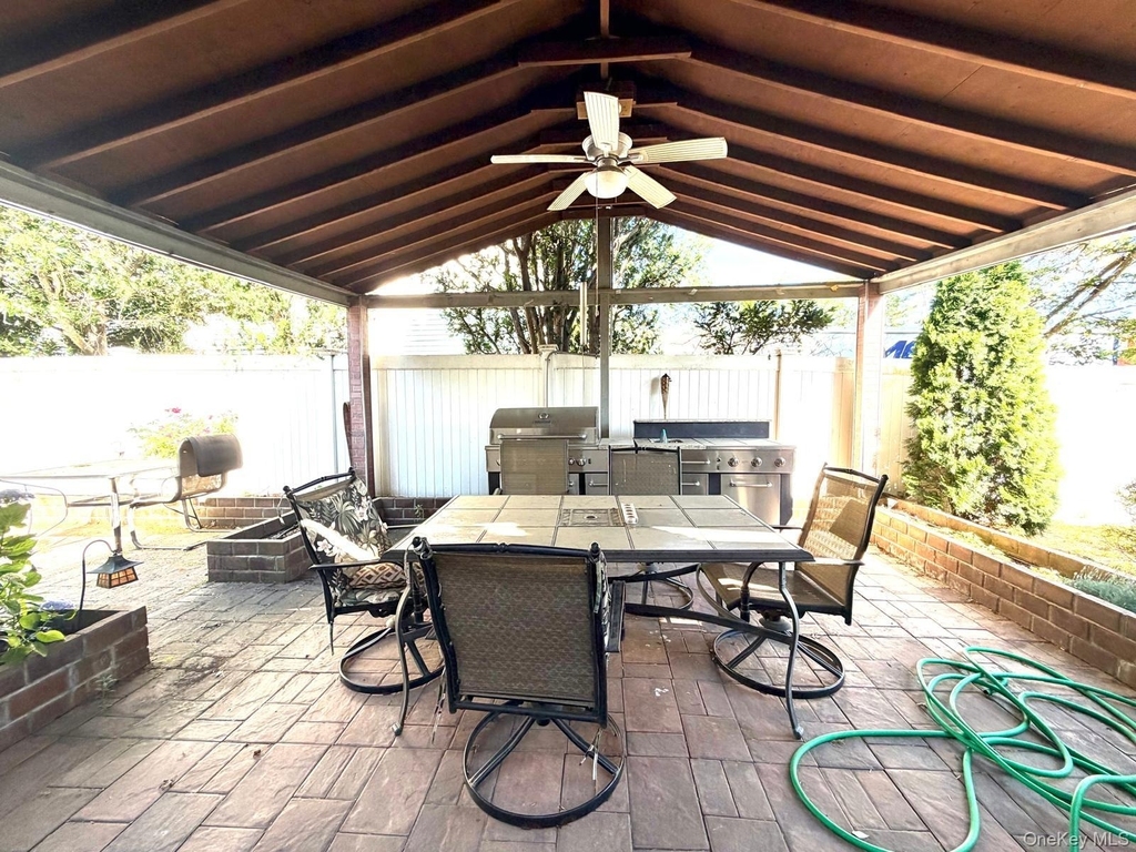 906 Park Court - Photo 13