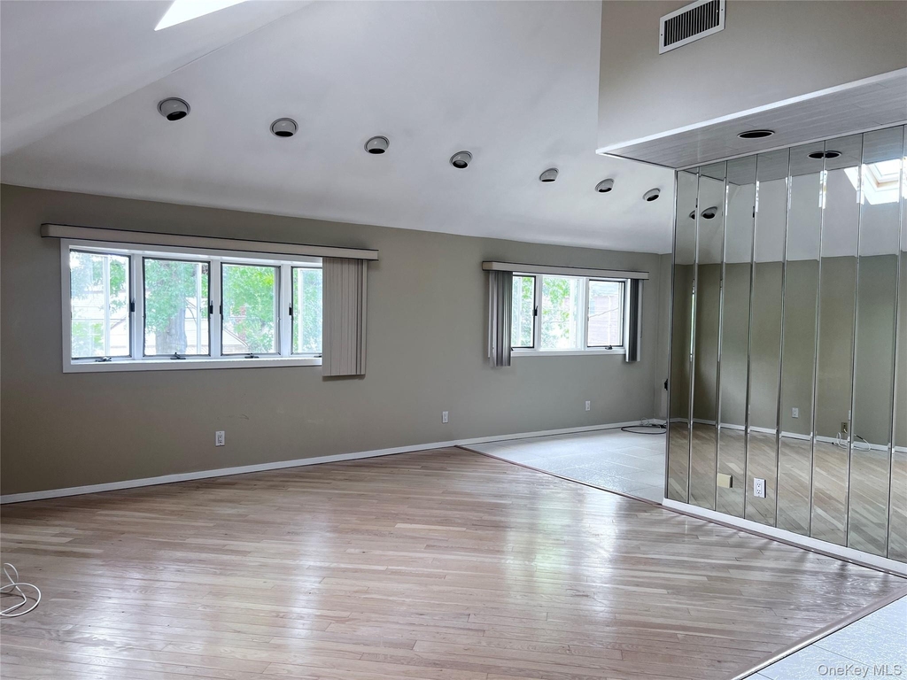 5710 253rd Street - Photo 9