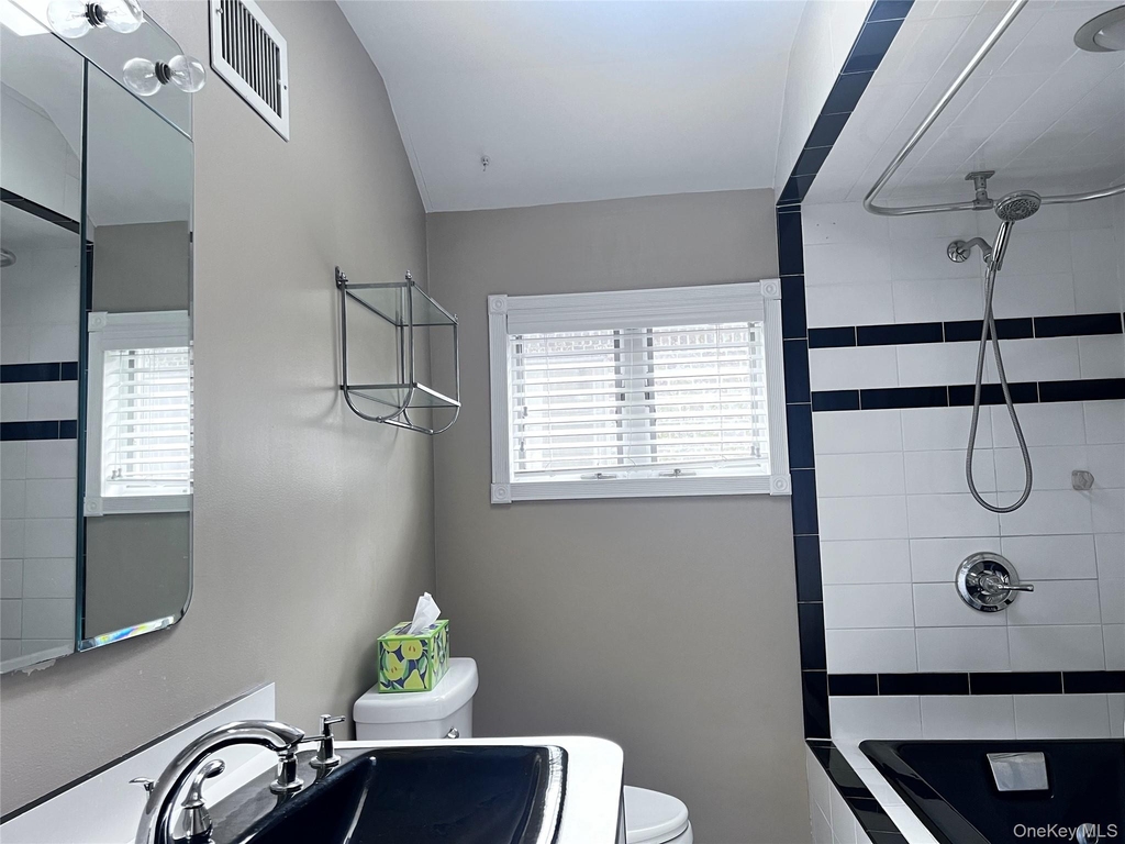 5710 253rd Street - Photo 7