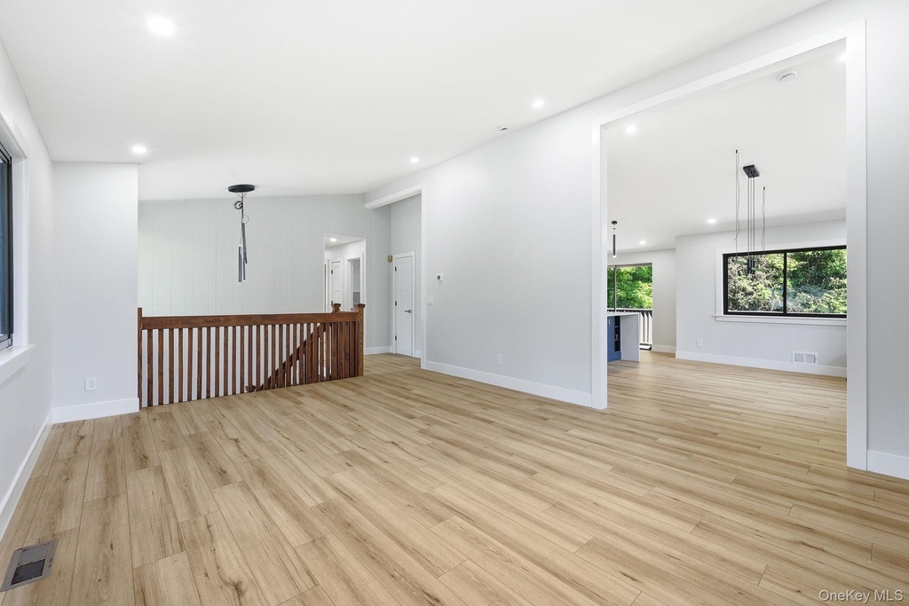7 Brookdell Drive - Photo 10