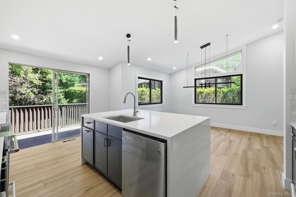 7 Brookdell Drive - Photo 4