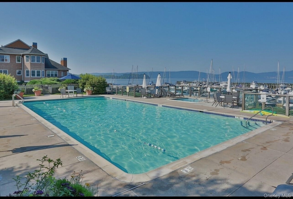 1410 Half Moon Bay Drive - Photo 2