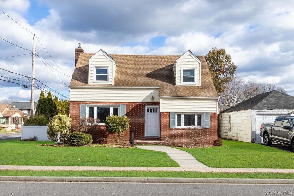 152 Charles Street - Photo 0